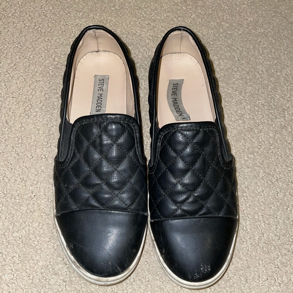 Steve Madden slip ons